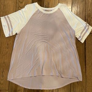 american eagle mauve t-shirt